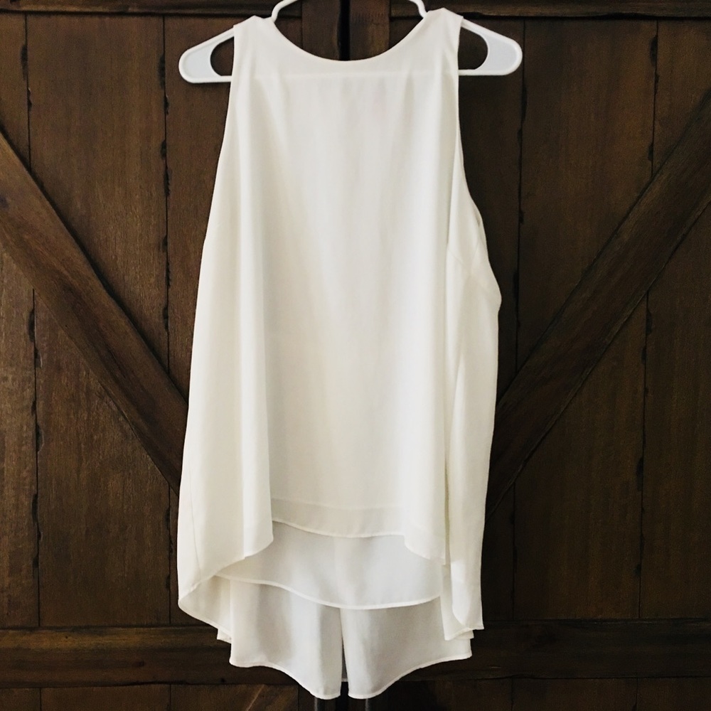 Vince Camuto Pleat Back Core Blouse